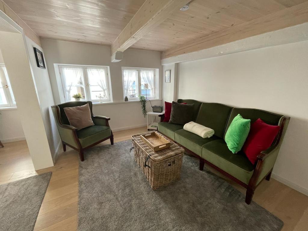 Teestuuv Apartment ฮูซุม ภายนอก รูปภาพ
